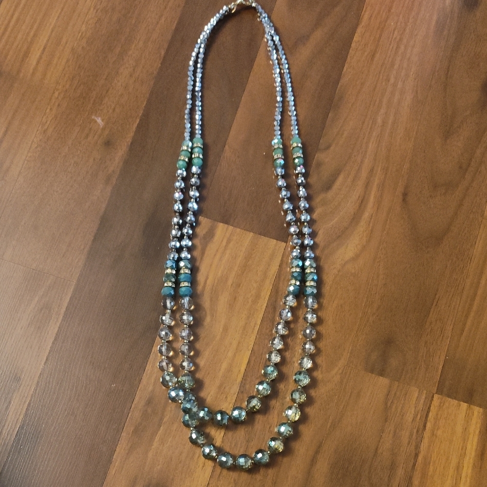 Elegant Silver and Green Beaded Necklace
